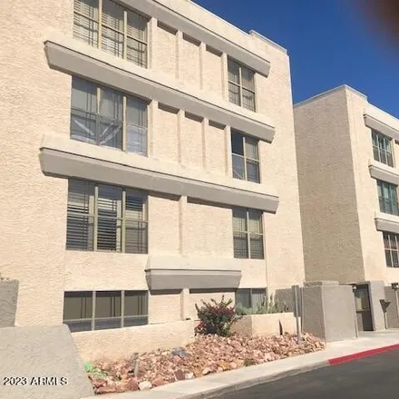 Rent this 2 bed apartment on 5122 North 31st Way in Phoenix, AZ 85016