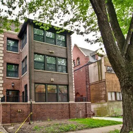 Rent this 5 bed apartment on 5419 South Hyde Park Boulevard in Chicago, IL 60615