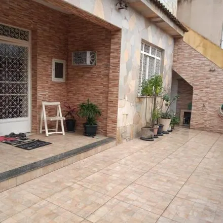 Buy this 3 bed house on Estrada do Camboatá in Guadalupe, Rio de Janeiro - RJ