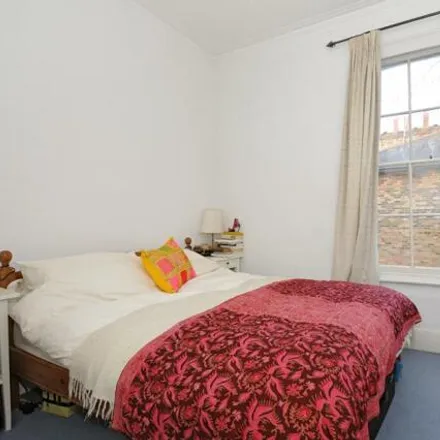 Image 5 - 60 Hemingford Road, London, N1 0JN, United Kingdom - Apartment for rent