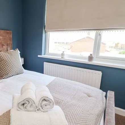 Rent this 3 bed house on North Sunderland in NE68 7SG, United Kingdom