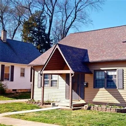 Buy this 3 bed house on 170 East Madison Street in O'Fallon, IL 62269