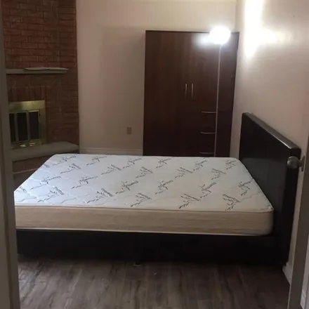 Rent this 1 bed room on 5422 Heritage Hills Boulevard in Mississauga, ON L5R 3L2