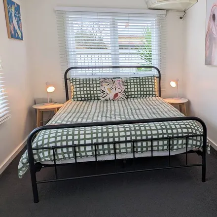 Rent this 2 bed duplex on Ballarat East VIC 3350