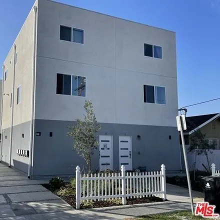 Rent this 3 bed townhouse on 1014 East 33rd Street in Los Angeles, CA 90011