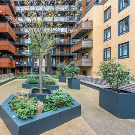 Buy this 1 bed apartment on Cooper in Wharf Road, London