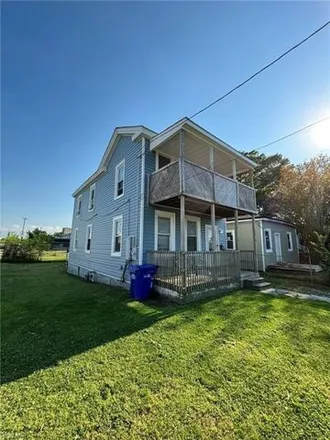 Buy this 4 bed house on 2211 King Street in Portsmouth, VA 23704