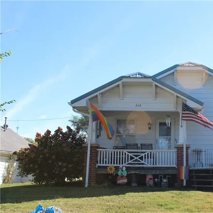 Buy this 2 bed house on 616 Price Avenue in Versailles, Morgan County