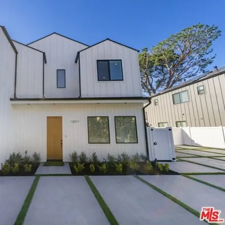 Rent this 5 bed house on 4931 Addison Street in Los Angeles, CA 91423