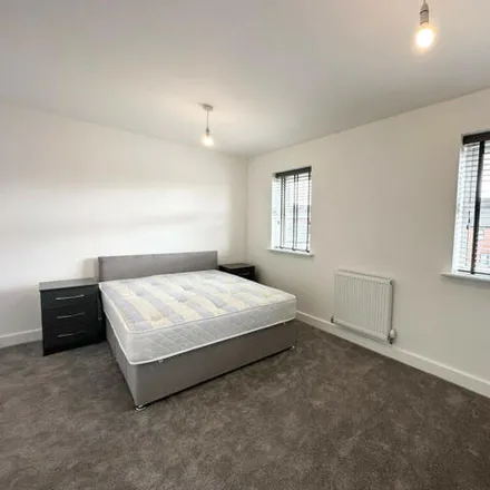 Image 5 - Lilac Avenue, Leeds, LS14 6YN, United Kingdom - Duplex for rent