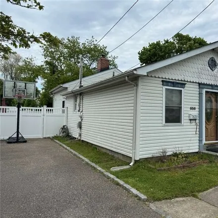 Buy this 3 bed house on 535 Outlook Avenue in West Babylon, West Babylon