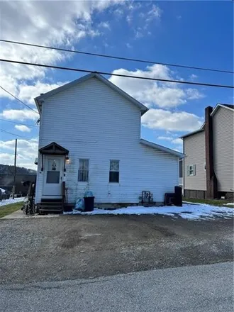 Buy this studio house on 13 Beech Street in Coral, Center Township