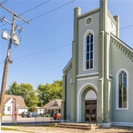 Image 1 - Saint Josephs Roman Catholic Church, South West Street, Carlinville, IL 62626, USA - House for sale