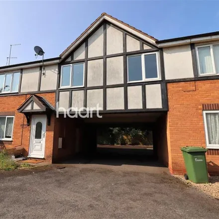 Rent this 2 bed apartment on Berkeley Close in Nuneaton, CV11 5XH
