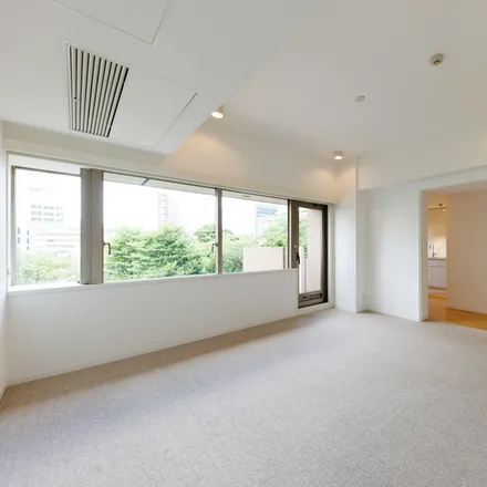 Rent this 1 bed apartment on ARK TOWERS SOUTH in スペイン坂, Azabu