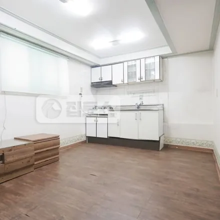 Rent this 1 bed apartment on 서울특별시 서초구 잠원동 43-3