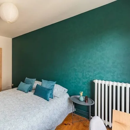Rent this 3 bed apartment on 22000 Saint-Brieuc
