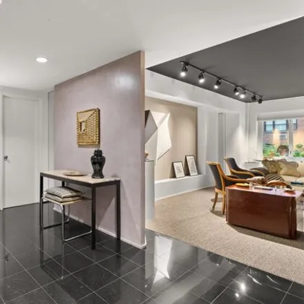 Image 2 - 36 Sutton Place South, New York, NY 10022, USA - Apartment for sale