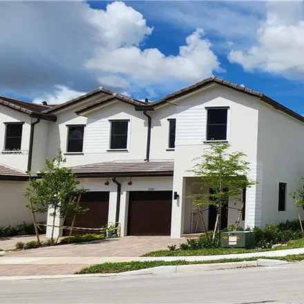 Rent this 4 bed townhouse on 11399 Southwest 2nd Place in Pembroke Pines, FL 33025