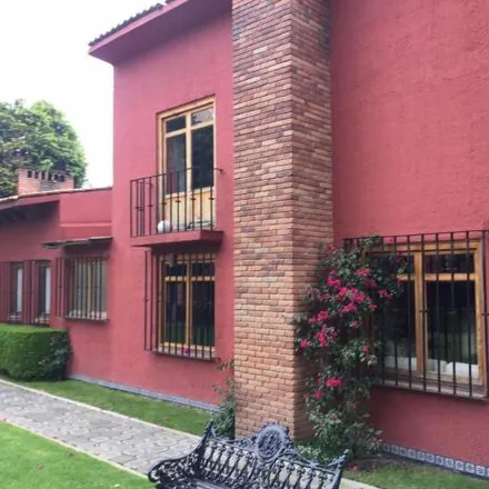 Buy this 3 bed house on Secundaria Federalizada Rosario Castellanos in Calle Hermenegildo Galeana, 52140 Metepec