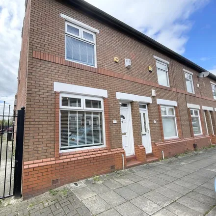 Rent this 2 bed house on Birtles Avenue in Stockport, SK5 6PF