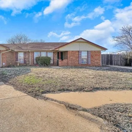 Buy this 3 bed house on 701 Canterbury Boulevard in Altus, OK 73521
