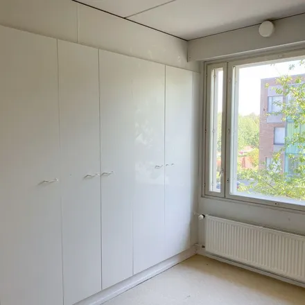 Rent this 4 bed apartment on Karhulantie 8 in 00950 Helsinki, Finland