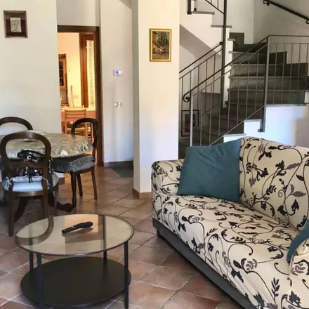 Rent this 5 bed townhouse on Scuola primaria G. Newbery in Via Gustavo Salvini, 56128 Pisa PI