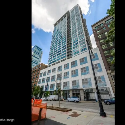 Rent this 3 bed condo on Wells Street Tower in 701 South Wells Street, Chicago