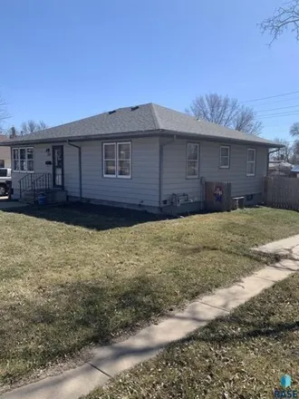 Image 4 - East 4th Street, Dell Rapids, SD 50722, USA - House for sale