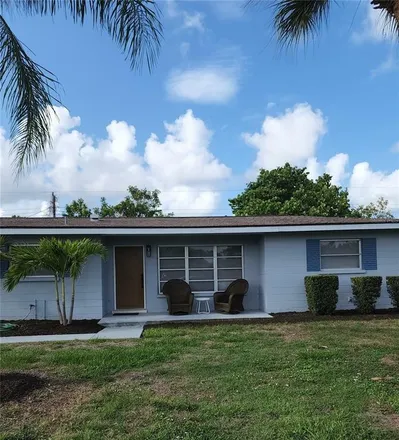 Rent this 3 bed house on 220 Glen Oak Road in Venice Gardens, Sarasota County