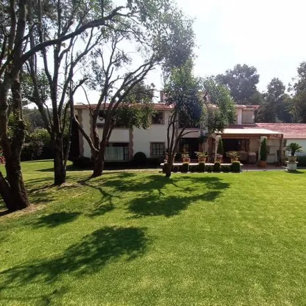 Buy this 4 bed house on Calle Peras in Club de Golf Vallescondido, 52930 Ciudad López Mateos