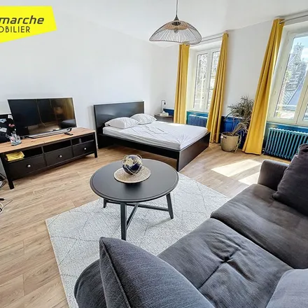 Rent this 2 bed apartment on 11 Rue Carnot in 50800 Villedieu-les-Poêles, France