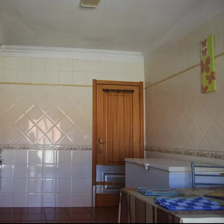 Image 7 - unnamed road, 2520-307 Peniche, Portugal - Room for rent