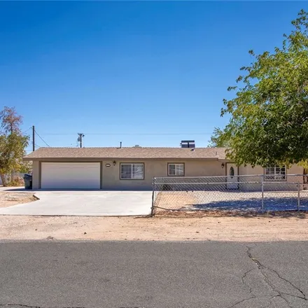 Buy this 3 bed house on 13477 Rancherias Road in Apple Valley, CA 92308