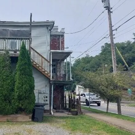 Image 3 - North Marion Family Chiropractic, East Main Street, Mannington, Marion County, WV 26582, USA - House for sale