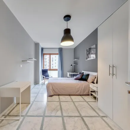 Rent this 6 bed room on Bar argento in Via Copernico, 20124 Milan MI