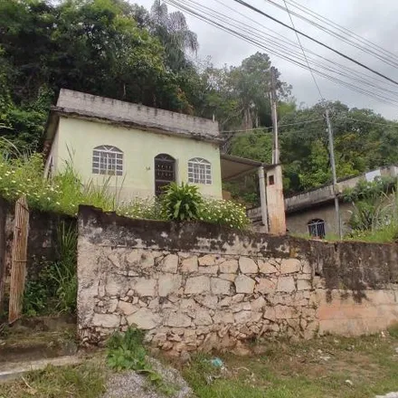 Rent this 2 bed house on Rua Niterói in Magé - RJ, 25900-000
