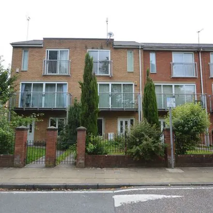 Image 9 - Jackson Crescent, Manchester, M15 5RR, United Kingdom - Townhouse for rent