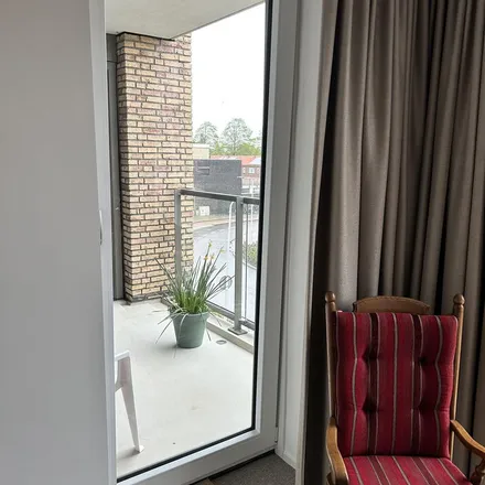 Image 1 - Raadhuisplein 20e, 2922 AD Krimpen aan den IJssel, Netherlands - Apartment for rent