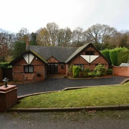 Rent this 4 bed house on Applecross in Four Oaks, B74 2RD