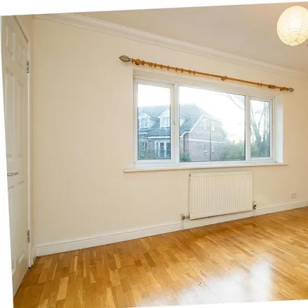 Image 3 - Radcliffe Road, West Bridgford, NG2 5HE, United Kingdom - Apartment for rent