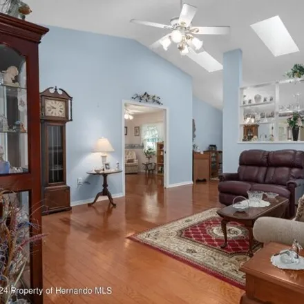 Image 6 - 3442 Landover Boulevard, Willow Sink, Spring Hill, FL 34609, USA - House for sale