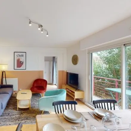 Rent this studio apartment on 45 Rue de Leybardie in 33300 Bordeaux, France