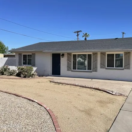 Rent this 3 bed house on 790 West Galveston Street in Chandler, AZ 85225