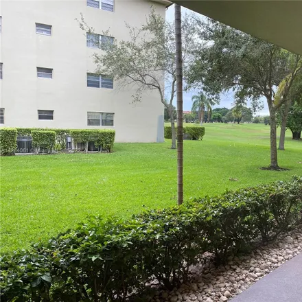 Image 8 - 300 Southwest 134th Way, Pembroke Pines, FL 33027, USA - Condo for rent