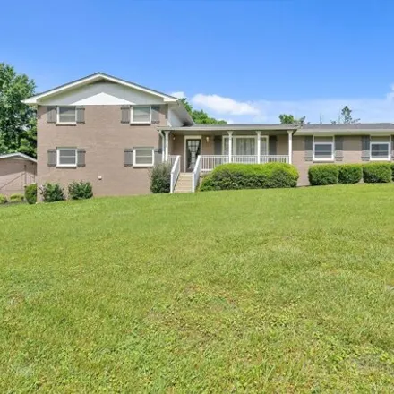 Buy this 4 bed house on 2707 Whorley Drive in Edge-O-Lake Estates, Nashville-Davidson