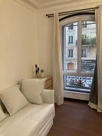 Image 3 - 214 Rue des Pyrénées, 75020 Paris, France - Apartment for rent
