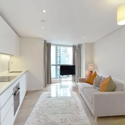 Rent this 2 bed apartment on 4 Merchant Square in London, W2 1AS