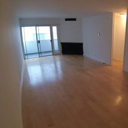 Rent this 1 bed house on 3rd Court in Santa Monica, CA 90401